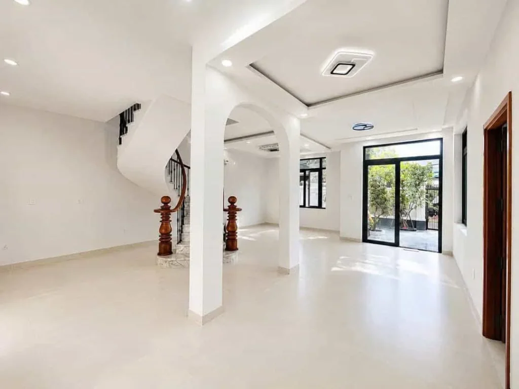 Cho Thuê Biệt Thự Hẻm Xe Tải QL 13, Hiệp Bình Phước – 200m2, 4PN