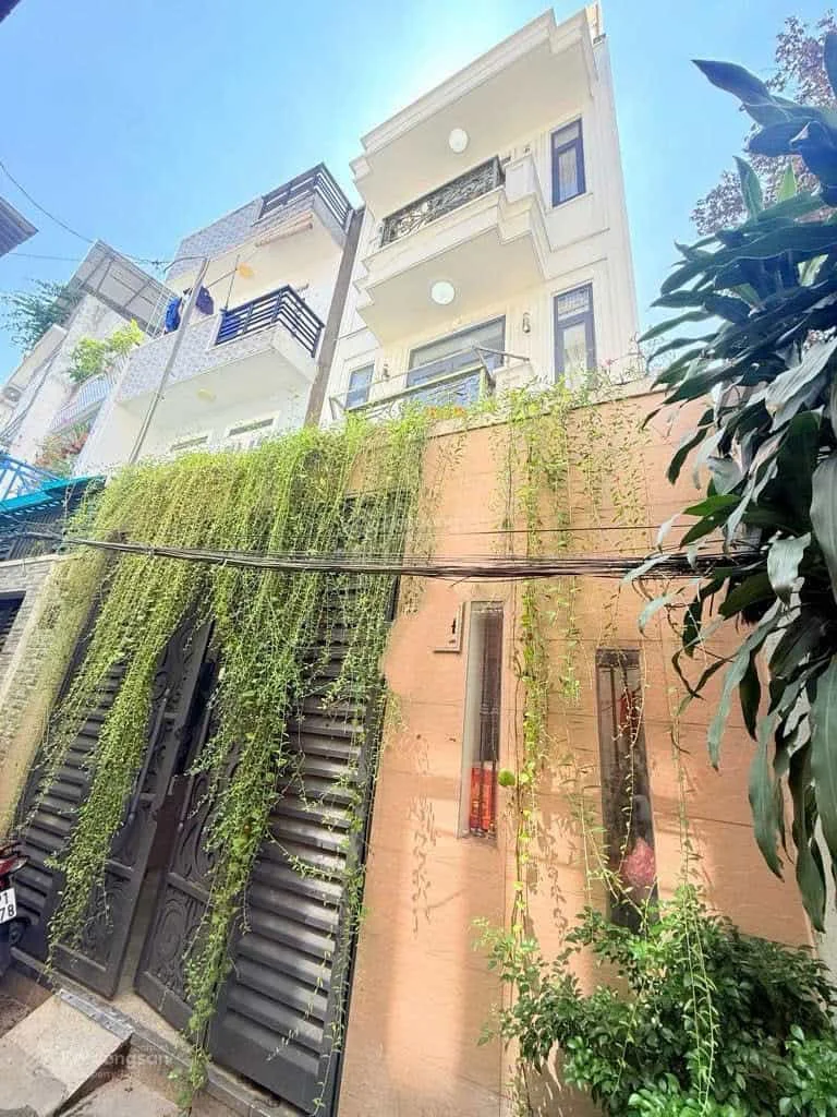 Bán Nhà Gần Mặt Tiền Cô Giang, Phú Nhuận – 61m2 – Sổ Hồng Riêng