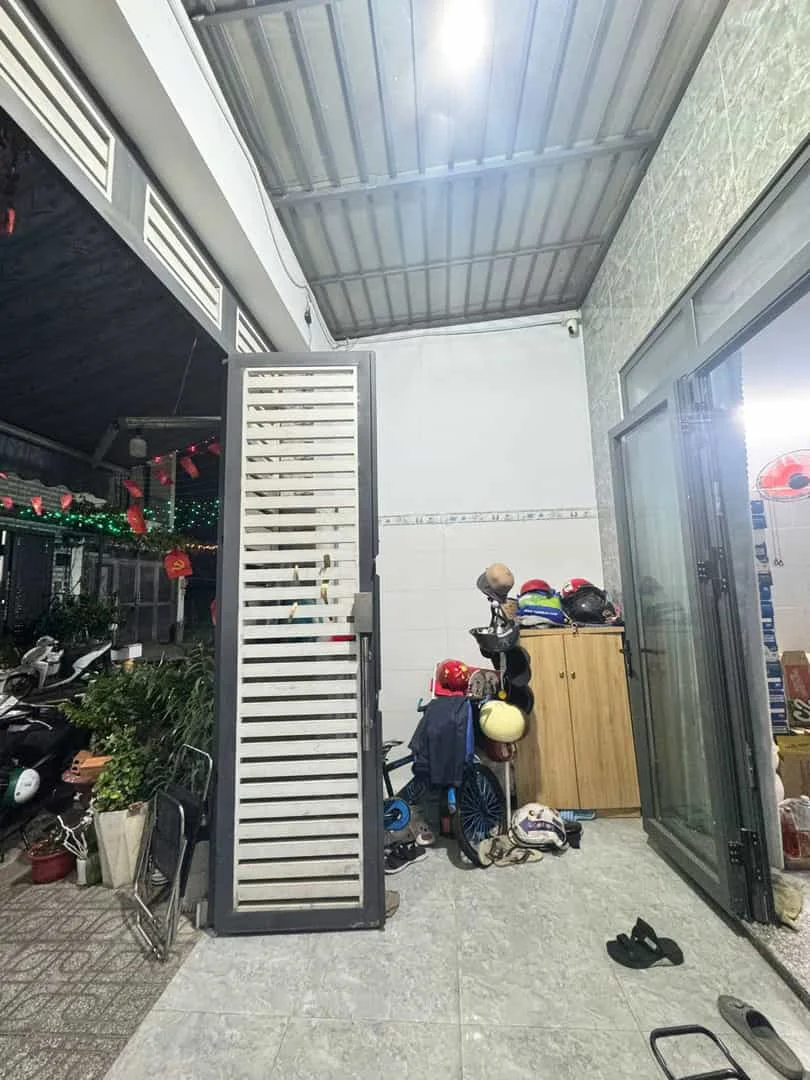 Bán Nhà 3 Tầng P. Tân Phú – 52m2 – Hẻm Nhựa 8m – Sổ Hồng Hoàn Công