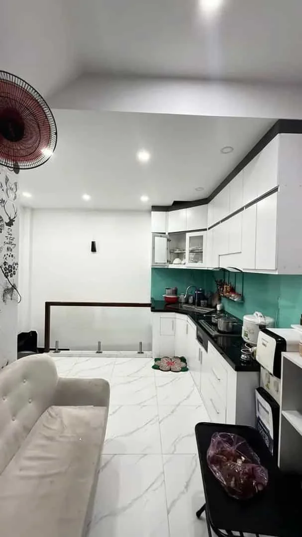 Nhà Cách Mặt Tiền 50m Sát Aeon Tân Phú – 3PN – Sổ Hồng Riêng