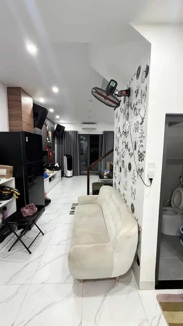 Nhà Cách Mặt Tiền 50m Sát Aeon Tân Phú – 3PN – Sổ Hồng Riêng