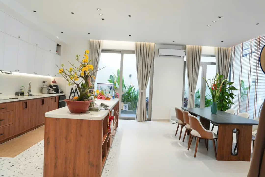 Bán Nhà 9×17.5m 3 Lầu Nguyễn Văn Quỳ, Phú Thuận, Quận 7 – 18 Tỷ
