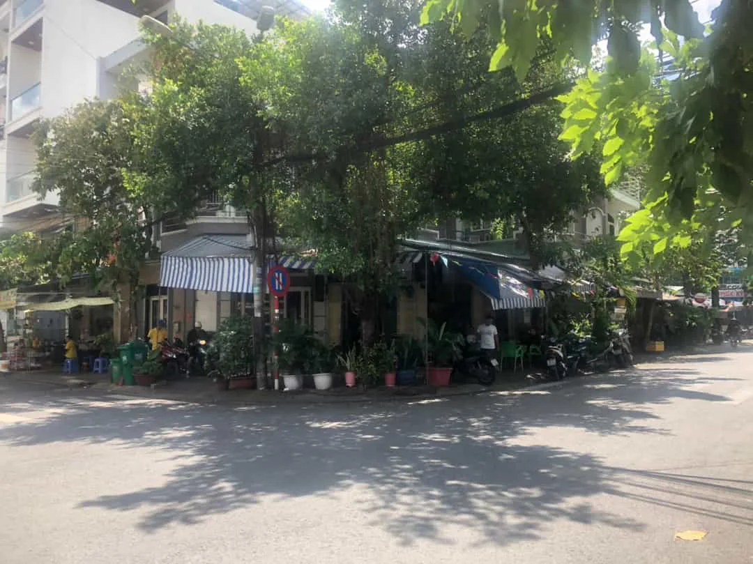 Bán Nhà Góc 2 Mặt Tiền Đường 79, Tân Quy, Quận 7 – 105m2, 2 Tầng