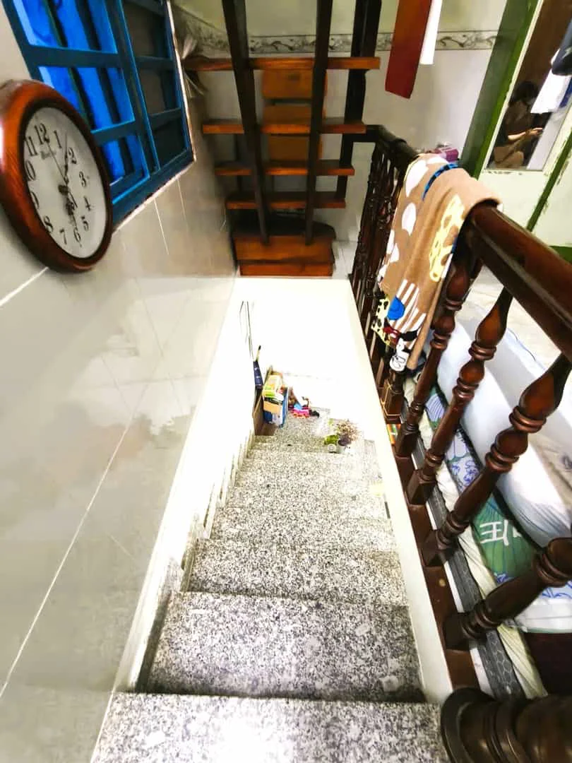 Bán Nhà 3 Tầng Âu Cơ, Tân Phú – 2PN, Sổ Hồng Riêng