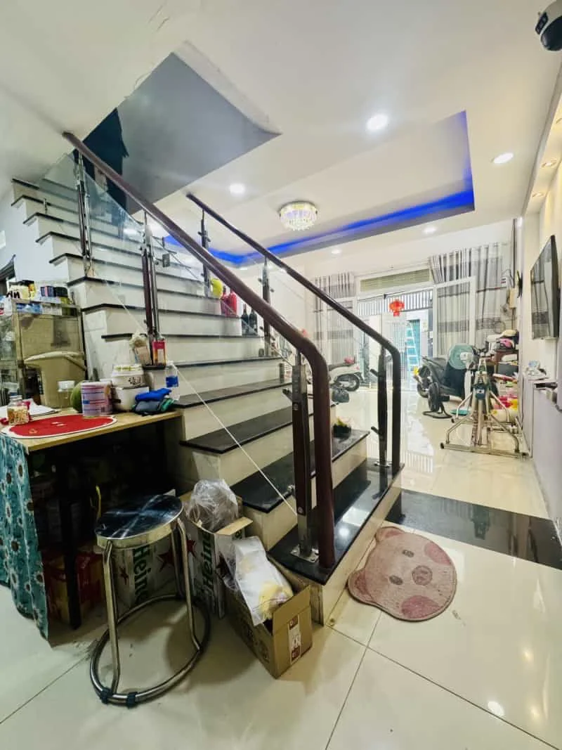 Bán Nhà Hẻm Xe Hơi Giáp Q11 – 59m2 – 3 Tầng – 4PN – Sổ Hồng
