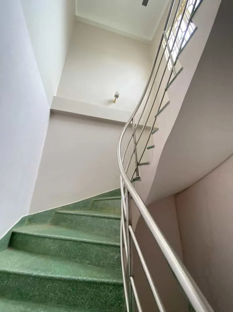 Bán Nhà 68m2 4 Tầng Hẻm Xe Tải Đường Hòa Bình – Tân Phú