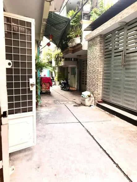 Bán Nhà 3 Tầng BTCT 25m² – Ngã Tư Bảy Hiền, Tân Bình