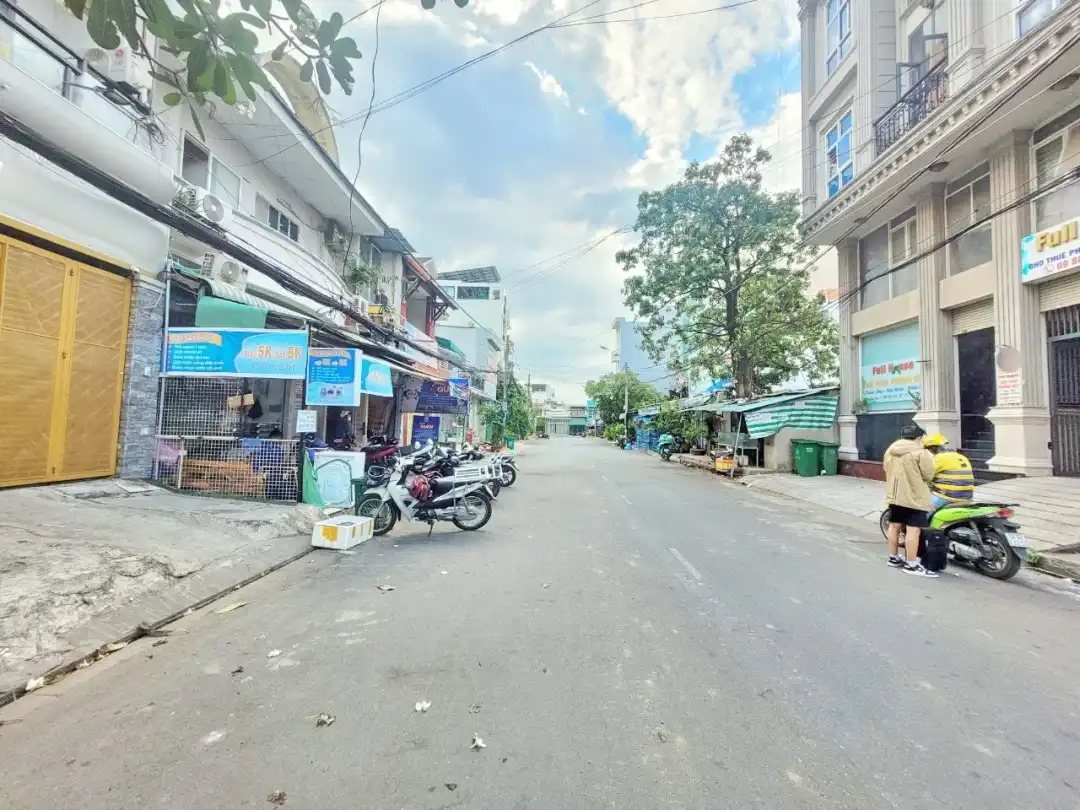 Bán Biệt Thự Cổ Điển Quận 7 – 475m² – Giá 45 Tỷ – Phù Hợp Xây Mới