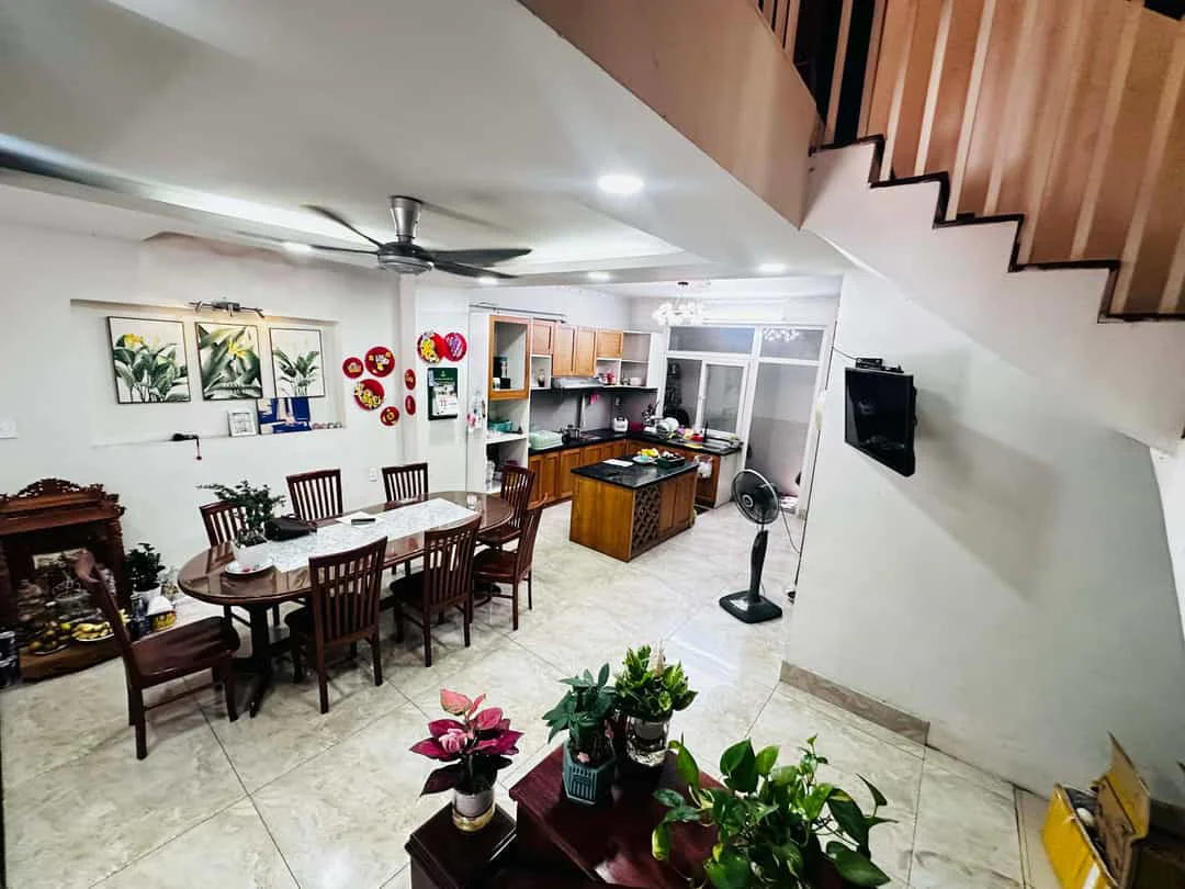 Nhà HXH Nguyễn Gia Trí – 86m2 – 5 Tầng – Nở Hậu 6.7m