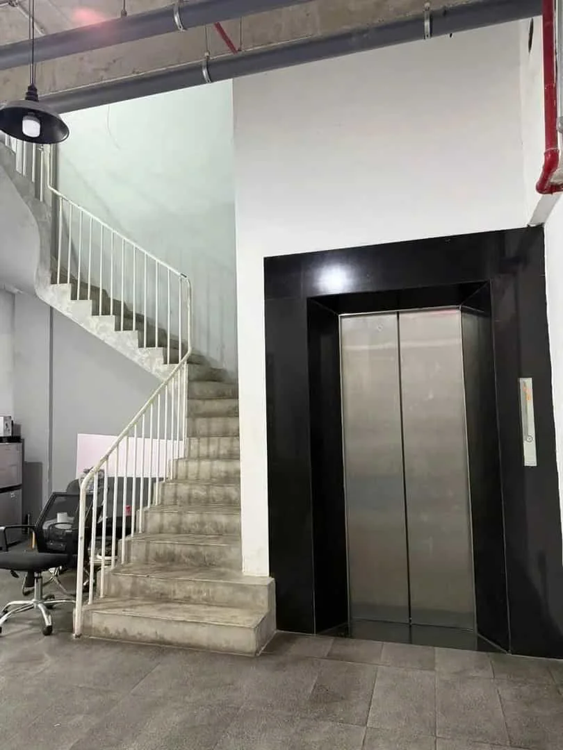 Bán Nhà 2 Mặt Tiền Hoàng Việt, Tân Bình – 90m2 – 6 Tầng – Thu Nhập 75tr/th