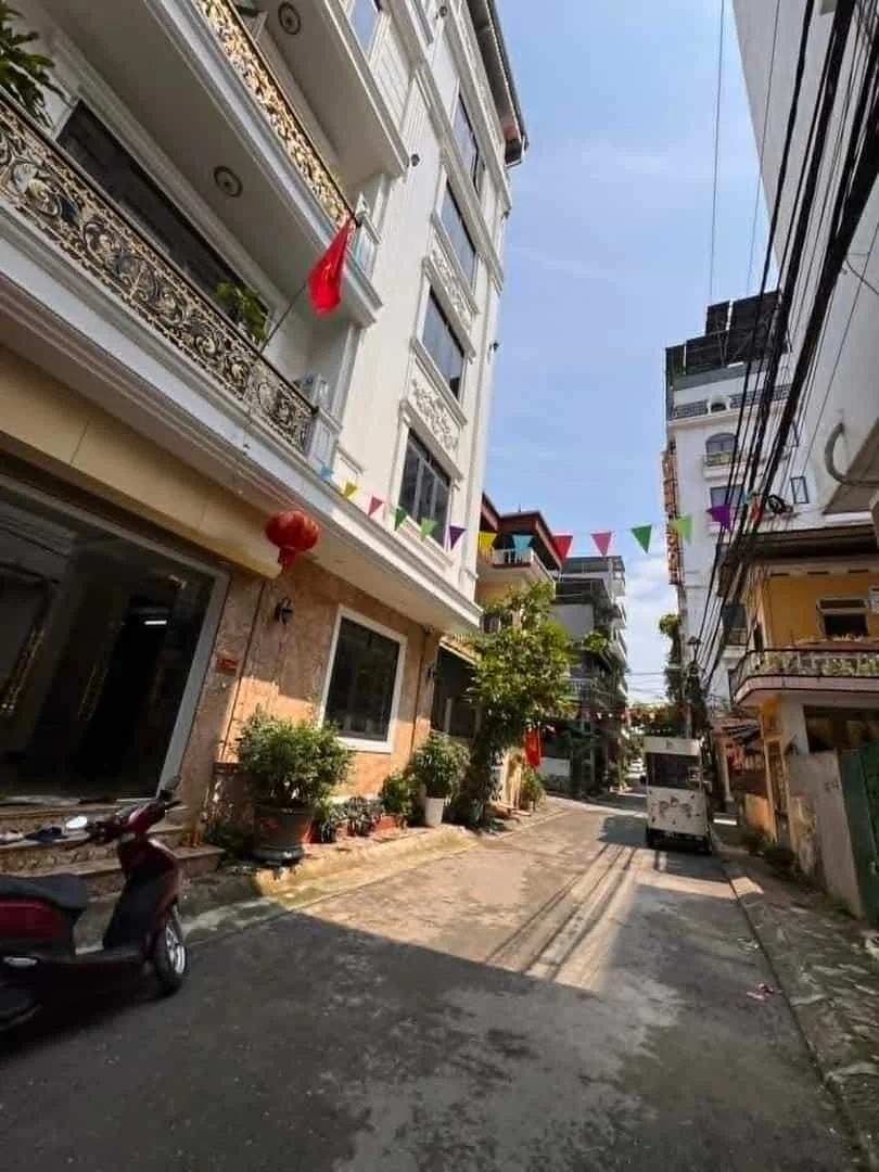 Bán Nhà 3 Mặt Tiền Ngô Xuân Quảng – 74m2 – 4 Tầng – Ở Ngay