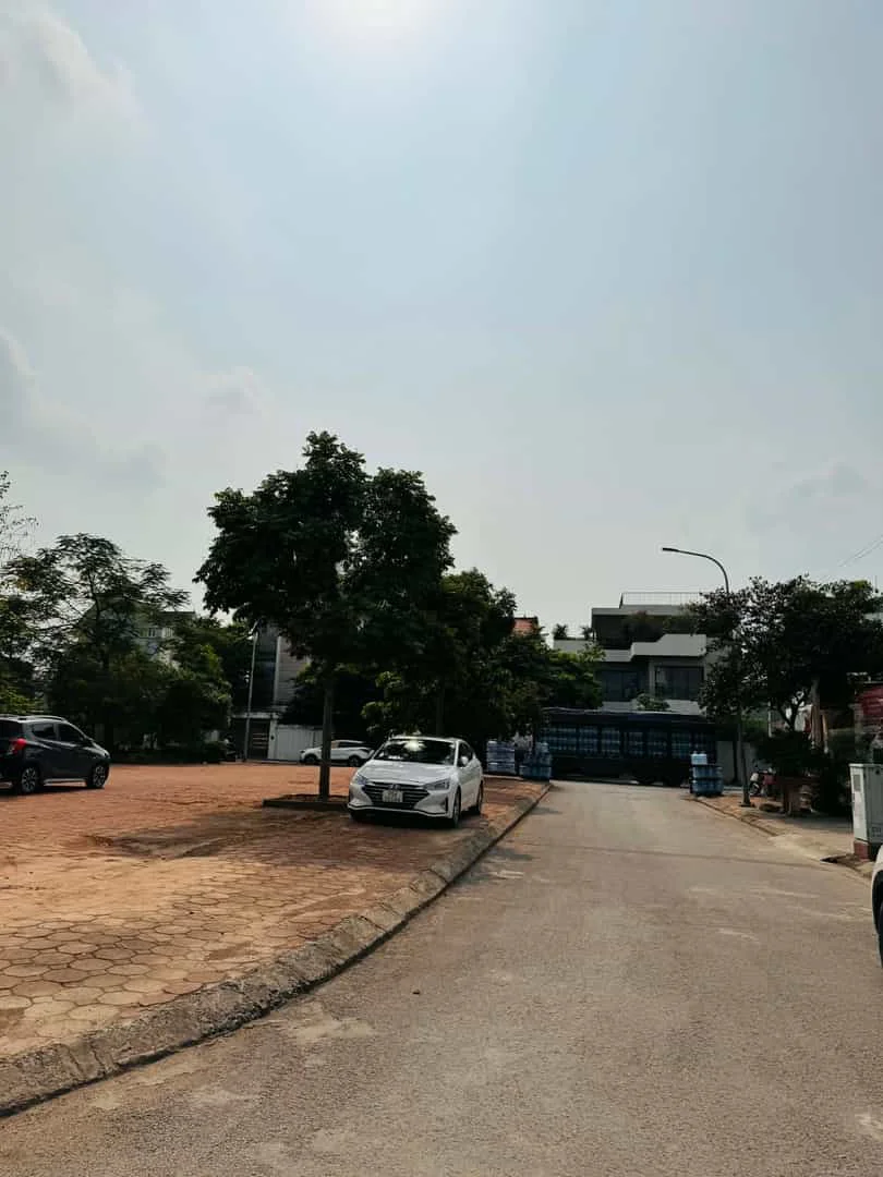 Bán Đất Biệt Thự Khu Đấu Giá 31ha Trâu Quỳ Gia Lâm 248m2 Đường 15m View Vườn Hoa