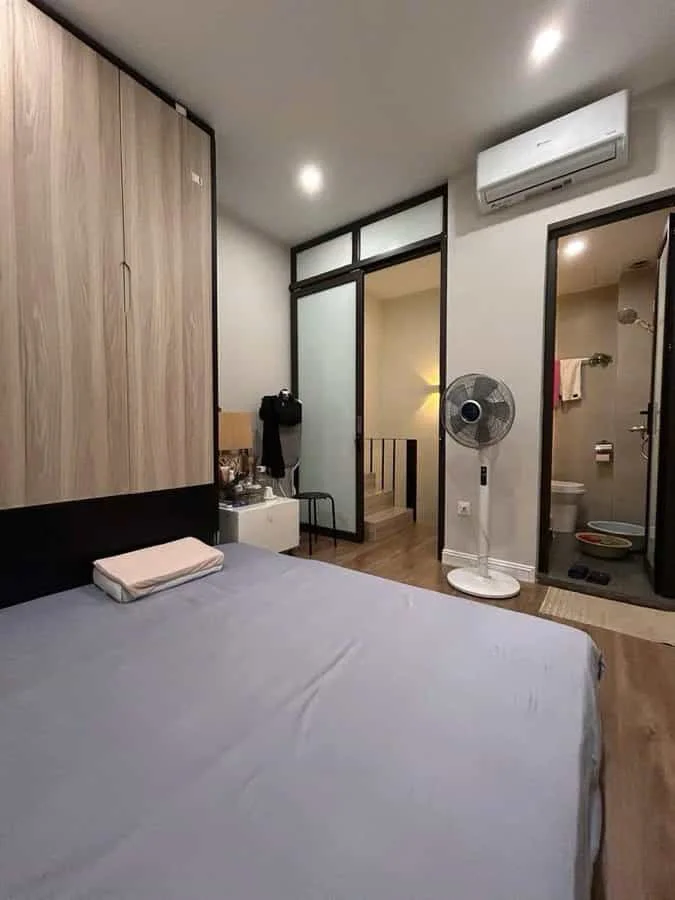 Cho Thuê Nhà Mặt Phố Ngô Gia Tự 102m² 4 Tầng – Kinh Doanh Sầm Uất