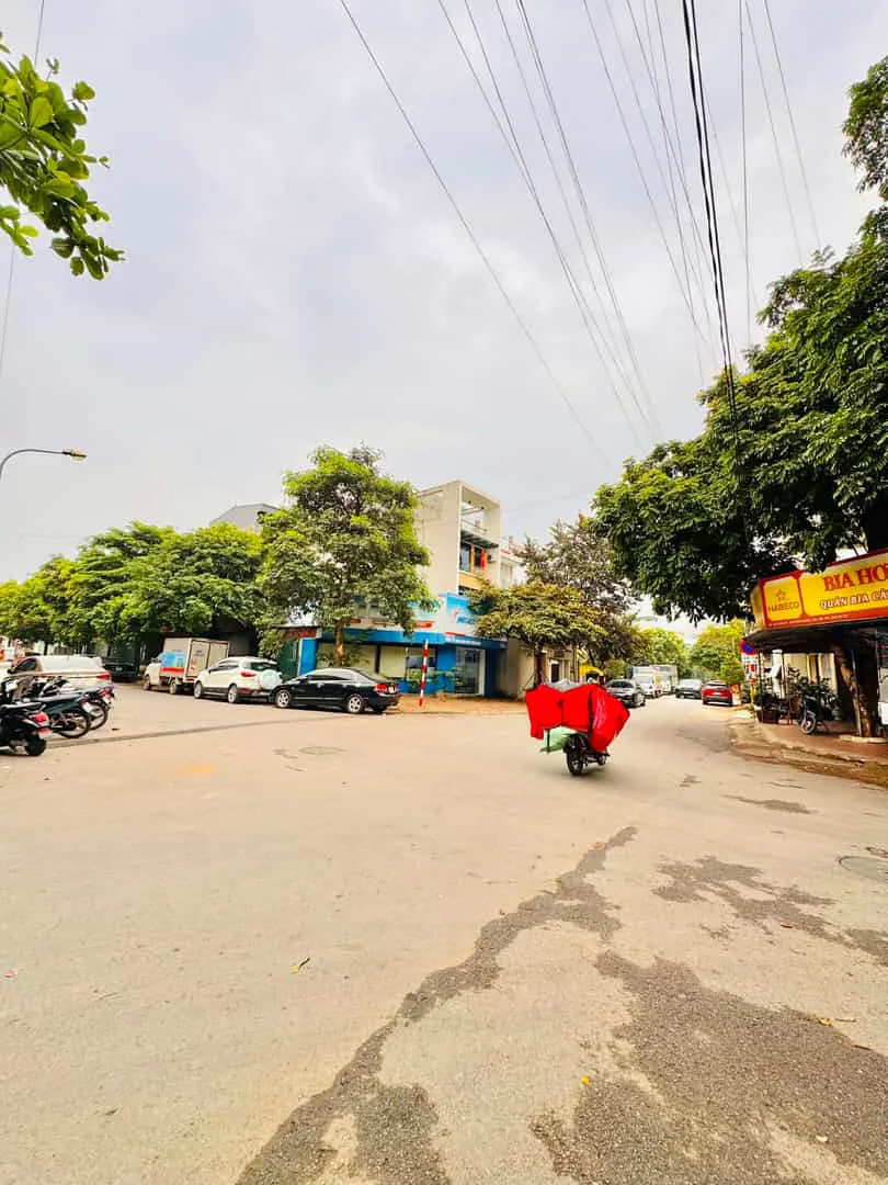 Bán Đất Biệt Thự Lô Góc Khu Đấu Giá 31ha Trâu Quỳ – 140m2 – Sổ Đỏ
