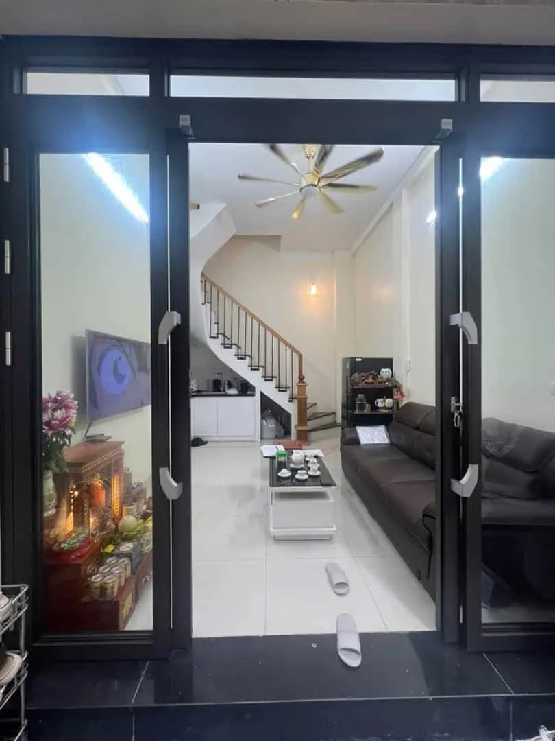 Nhà Mới Xây 3 Phòng Ngủ – Sổ Đỏ Sẵn Sàng Giao Dịch