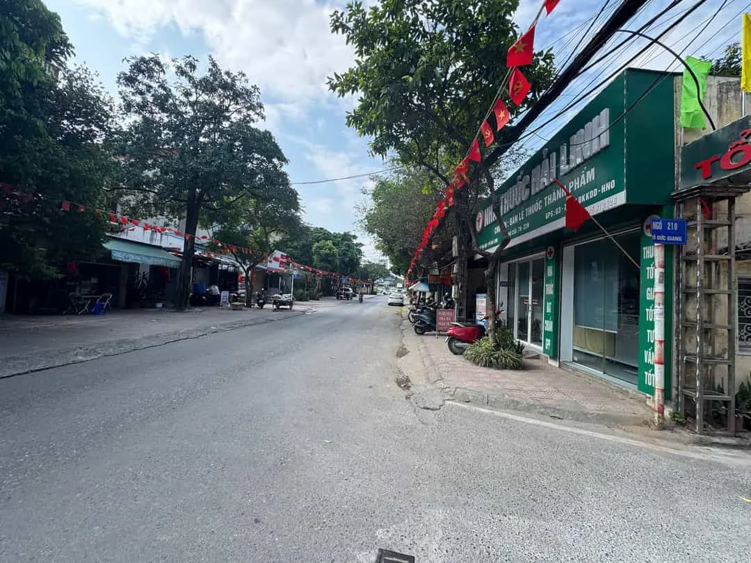 Nhà Dân Xây 5 Tầng Kiên Cố – Ngõ Thông Ô Tô Đỗ Cửa