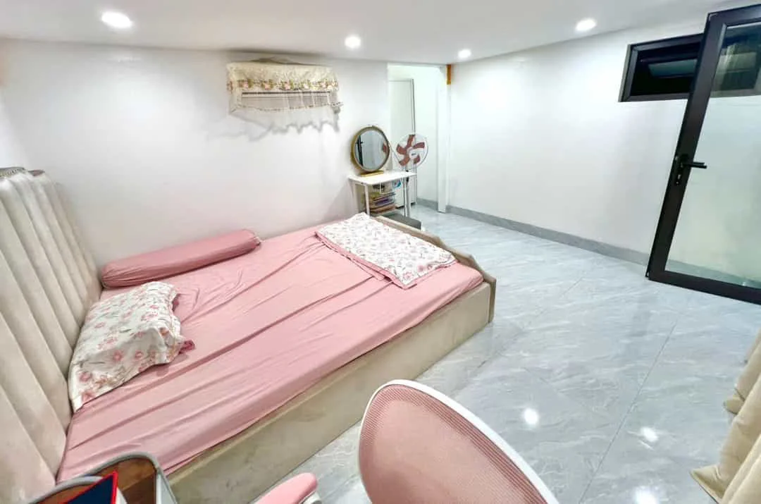 Nhà Định Công 58m2 – 2 Tầng Full Nội Thất – Sân Để Xe