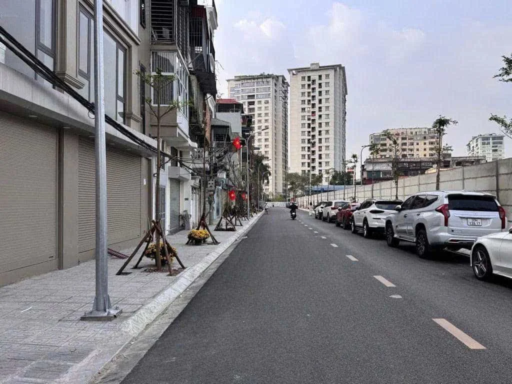 Bán 52m2 Kim Ngưu Tặng Nhà 2 Tầng – Ngõ Thẳng Ra Minh Khai