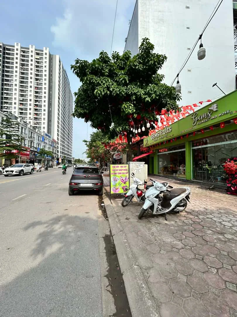Bán Nhà 7 Tầng Mặt Phố Thành Trung, Trâu Quỳ – 90m2 – Dòng Tiền 1 Tỷ/Năm
