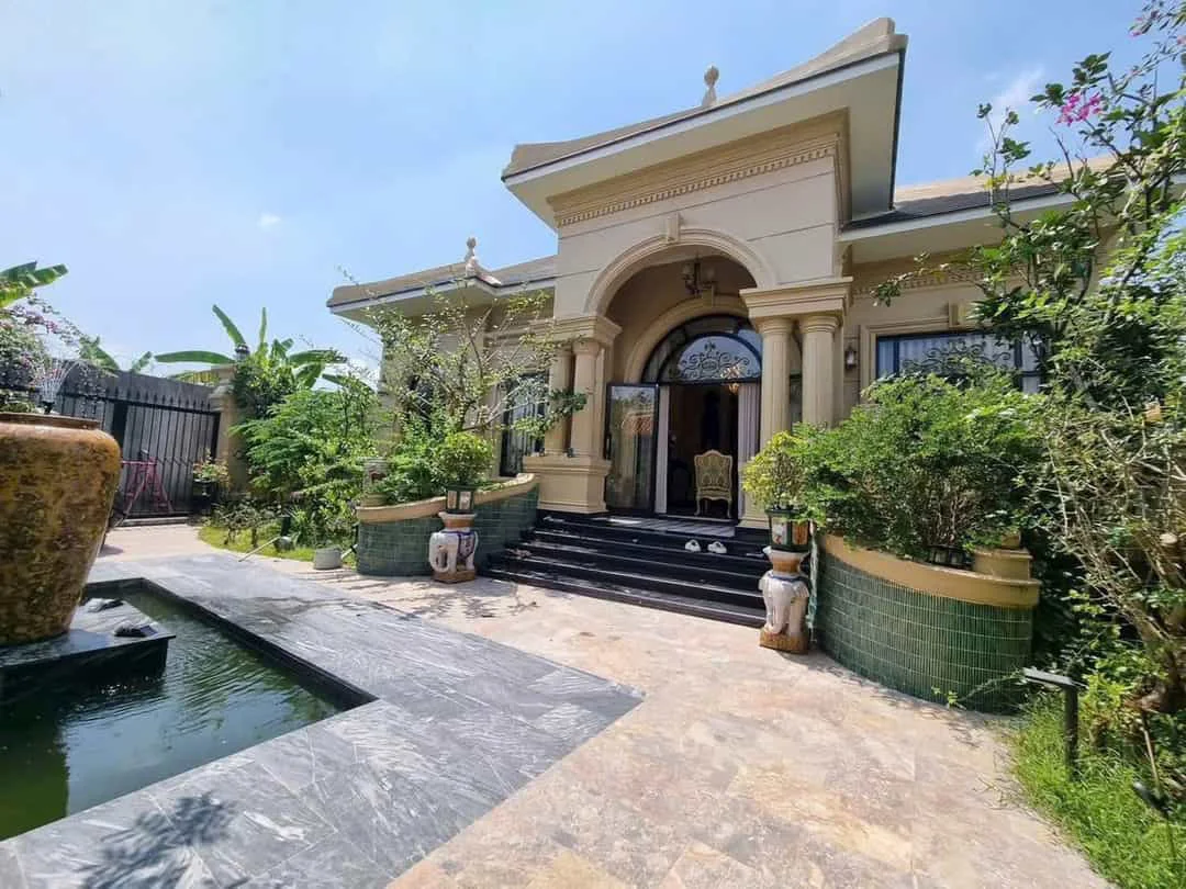 Căn Biệt Thự Đẳng Cấp Phong Cách Châu Âu – Long An – Nội Thất Tặng Kèm