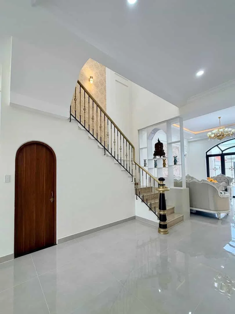 Nhà Vườn Đinh Đức Thiện – 4x45m – Thổ Cư Đầy Đủ, Nội Thất Hiện Đại