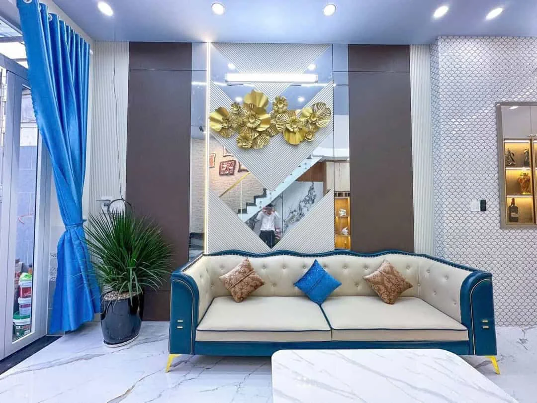 Nhà Trệt Lầu Đường Cầu Tràm – Thị Trấn Cần Giuộc, Long An