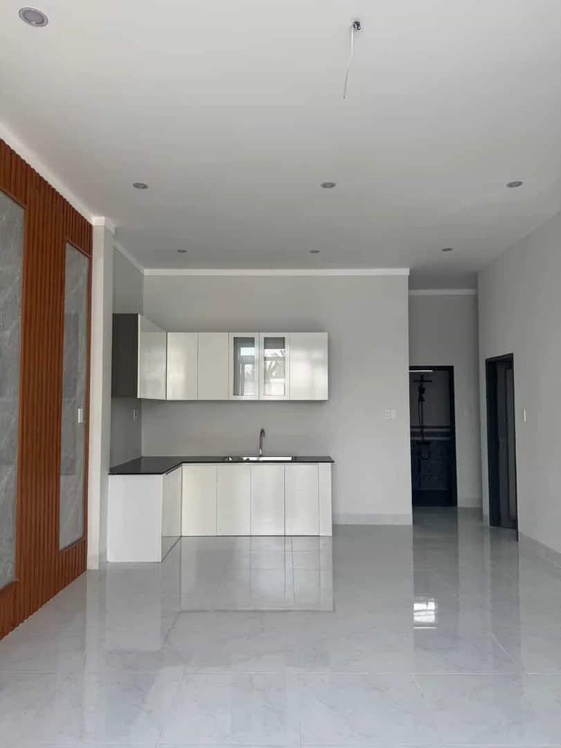 Bán Nhà 1 Trệt 1 Lầu Gần Cầu Bạch Đằng 2 – 3 Phòng Ngủ, 2 WC