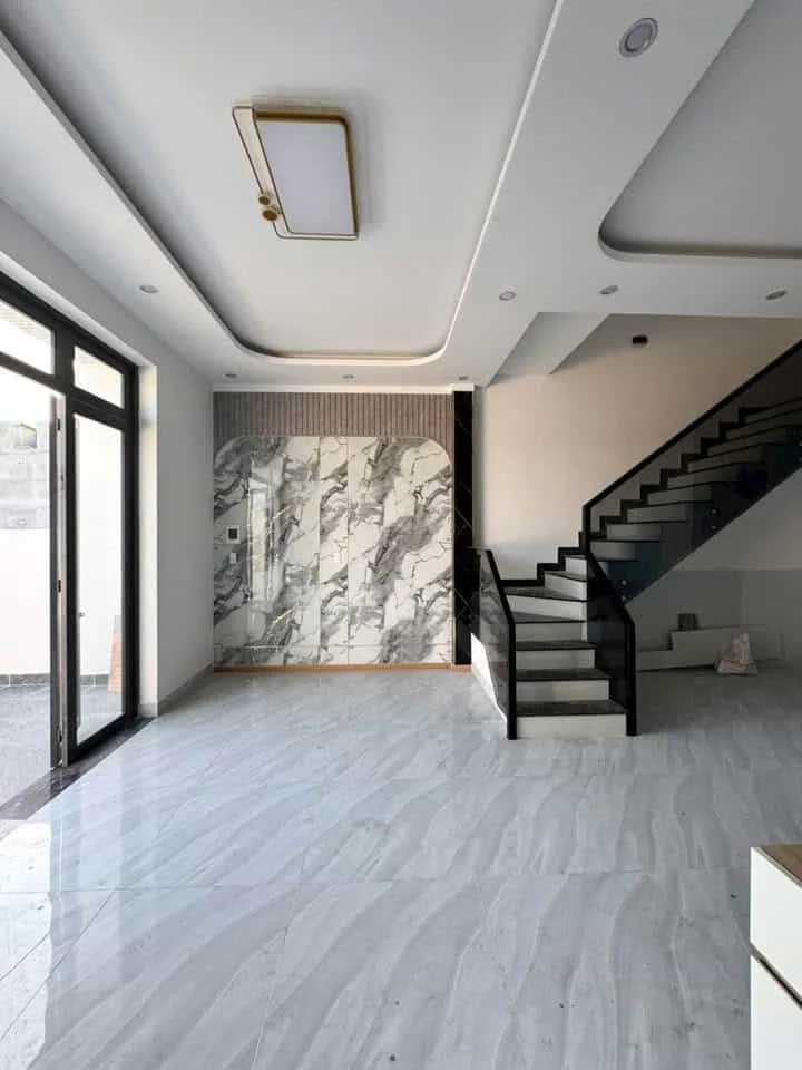 Bán Căn Nhà Hoàn Thiện Sổ Riêng – Trung Tâm Phường – Giá 500 Triệu