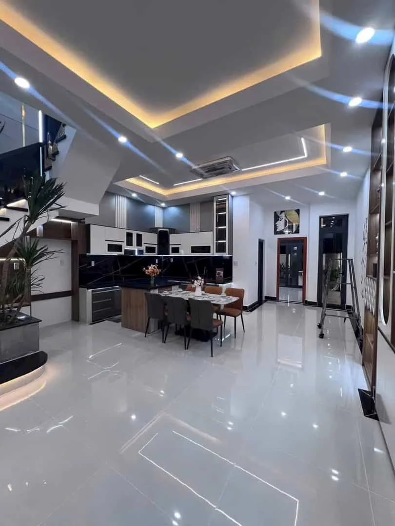 Nhà 1 Trệt 1 Lầu Gần KDL Bửu Long – Mặt Tiền Kinh Doanh