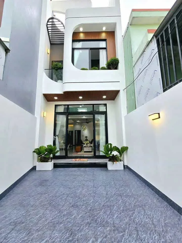 Bán Nhà 2 Lầu Gần Sân Bay Biên Hòa – Diện Tích 180m2