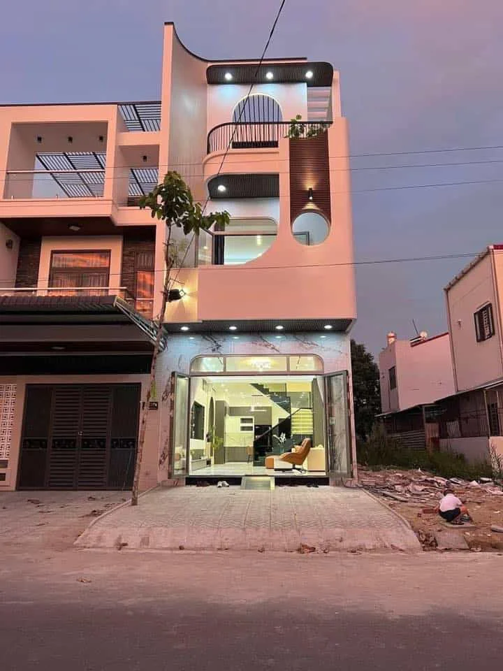 Bán Nhà Khu Dân Cư Lavender – 90m2 – Giá Thương Lượng