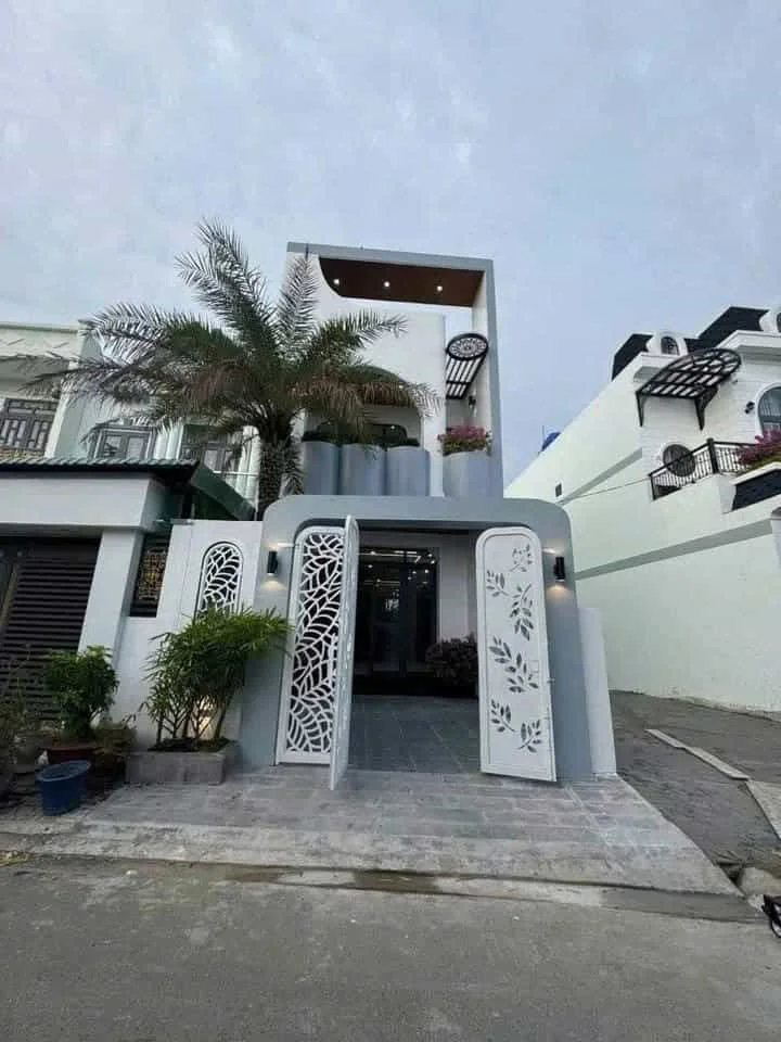 Nhà Góc 2 Mặt Tiền Hoàn Thiện Sổ Riêng – 600 Triệu Nhận Nhà