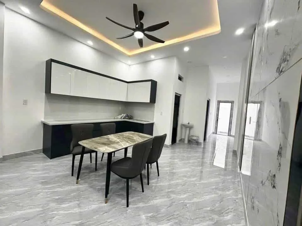 Nhà 1 Trệt 1 Lầu Sát Mặt Tiền Đường Hương Lộ – Giá 600 Triệu