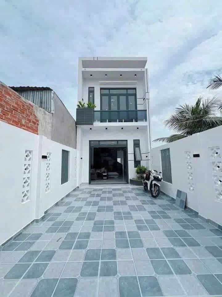 Nhà Lầu Hiện Đại Cuối Đường Đồng Khởi – Sổ Hồng Riêng, Thổ Cư 100%