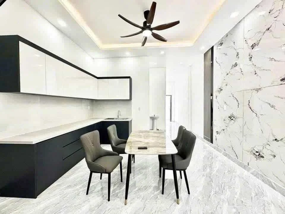 Nhà Lầu Hiện Đại Cuối Đường Đồng Khởi – Sổ Hồng Riêng, Thổ Cư 100%