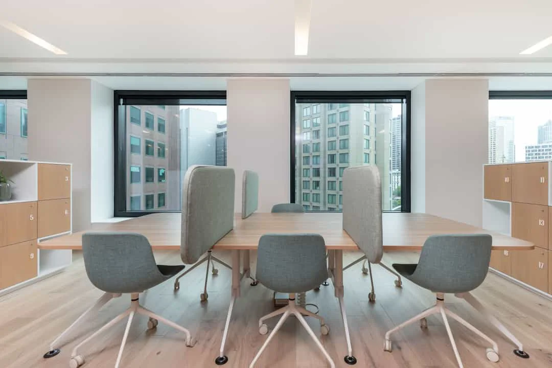 Cho Thuê Không Gian Làm Việc Chung Tại Regus 68 Nguyễn Huệ – Bàn Làm Việc Linh Hoạt