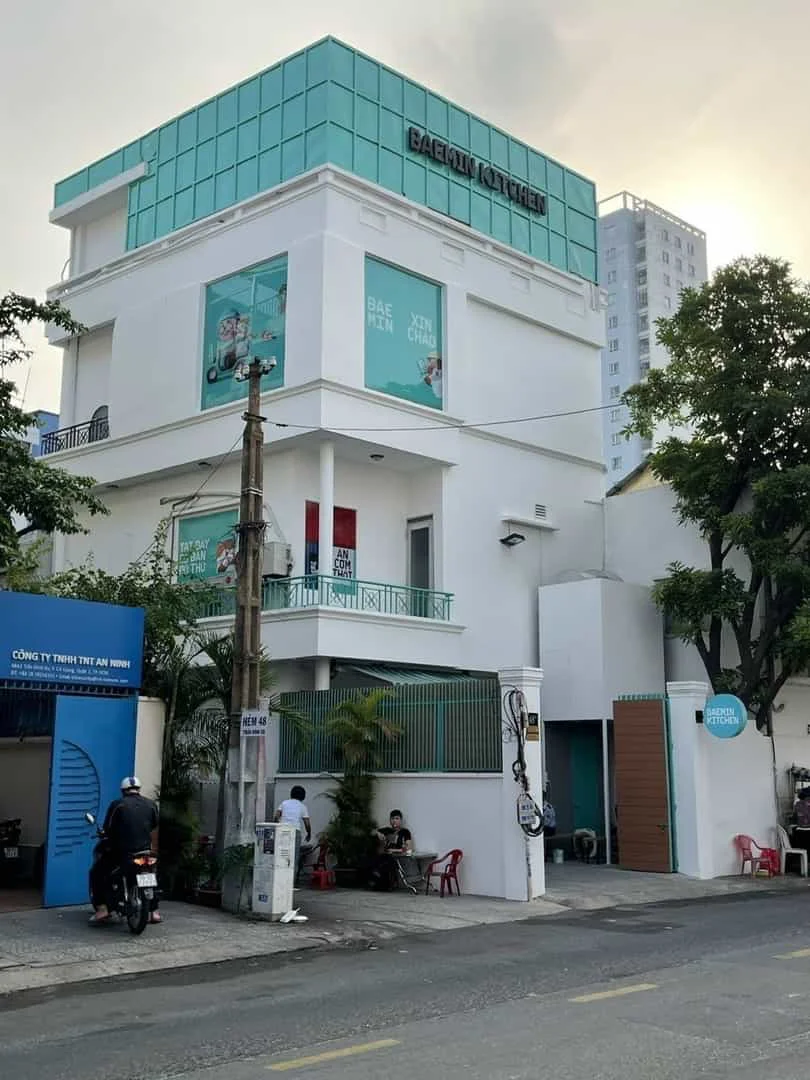 Cho Thuê Nhà Nguyên Căn Góc 2 Mặt Tiền Quận 1 – Vị Trí Đẹp, Phù Hợp Kinh Doanh