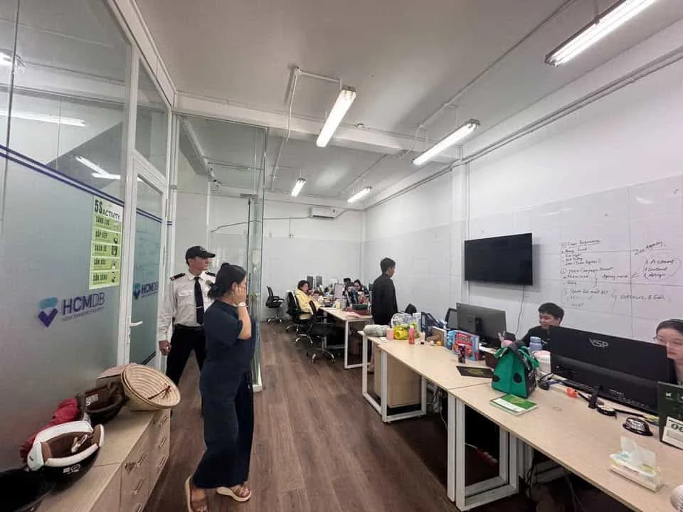 Cho Thuê Nhà Nguyên Căn Góc 2 Mặt Tiền Quận 1 – Vị Trí Đẹp, Phù Hợp Kinh Doanh