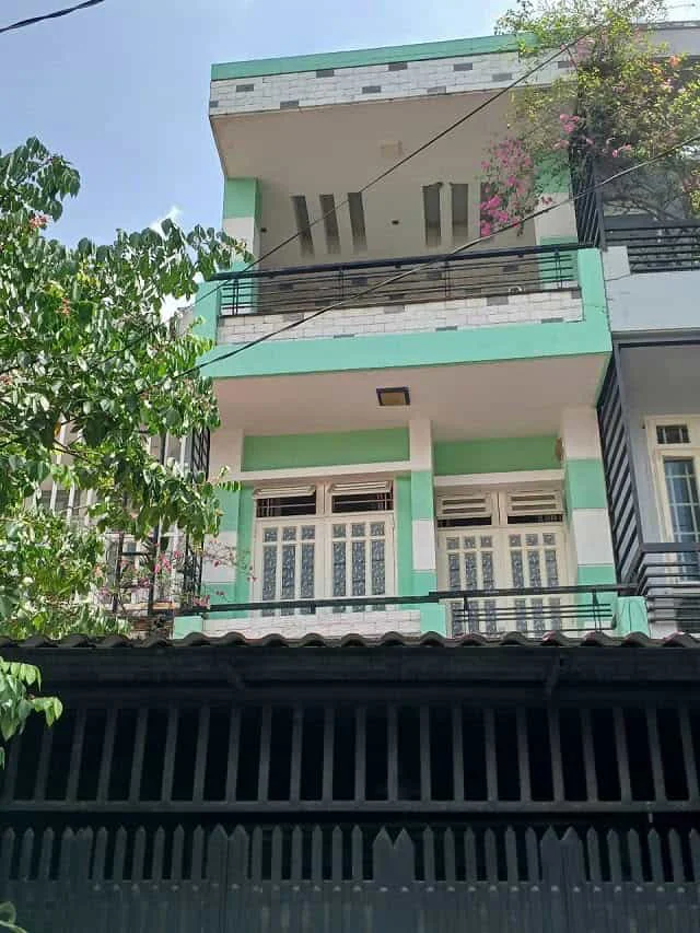 Cho Thuê Nhà Mặt Tiền 51 Đường 24 – 240m2 – Tiện Nghi Đầy Đủ