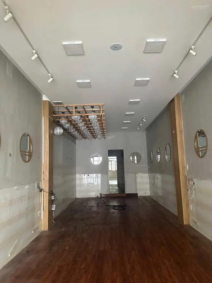 Cho Thuê Nhà Nguyên Căn Mặt Tiền 61 Phan Huy Ích – 140m² Tân Bình